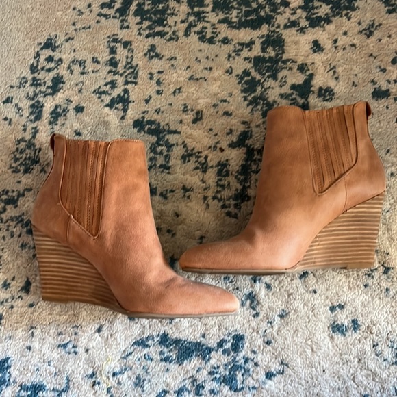 Booties - Picture 6 of 7